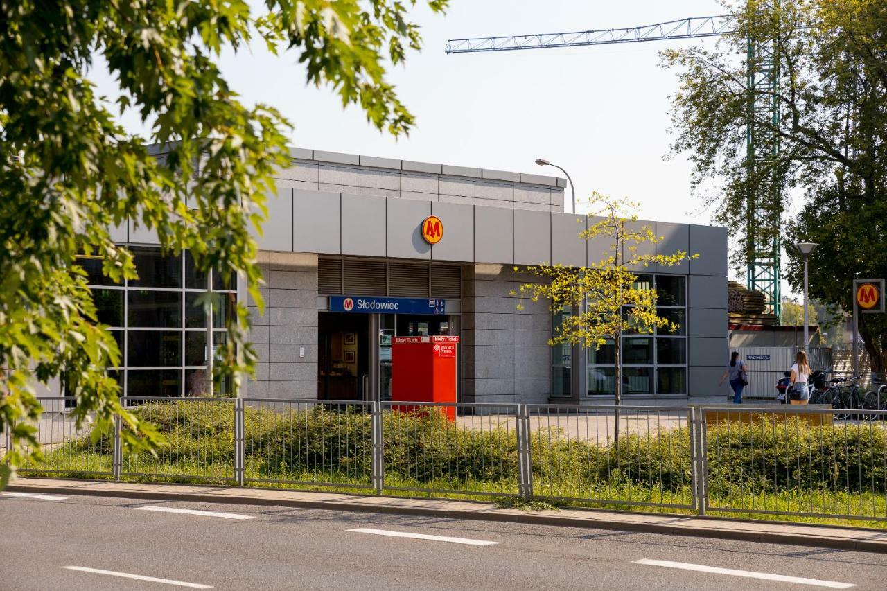 Klimatyczne Studio Metro Slodowiec Varsovia Exterior foto